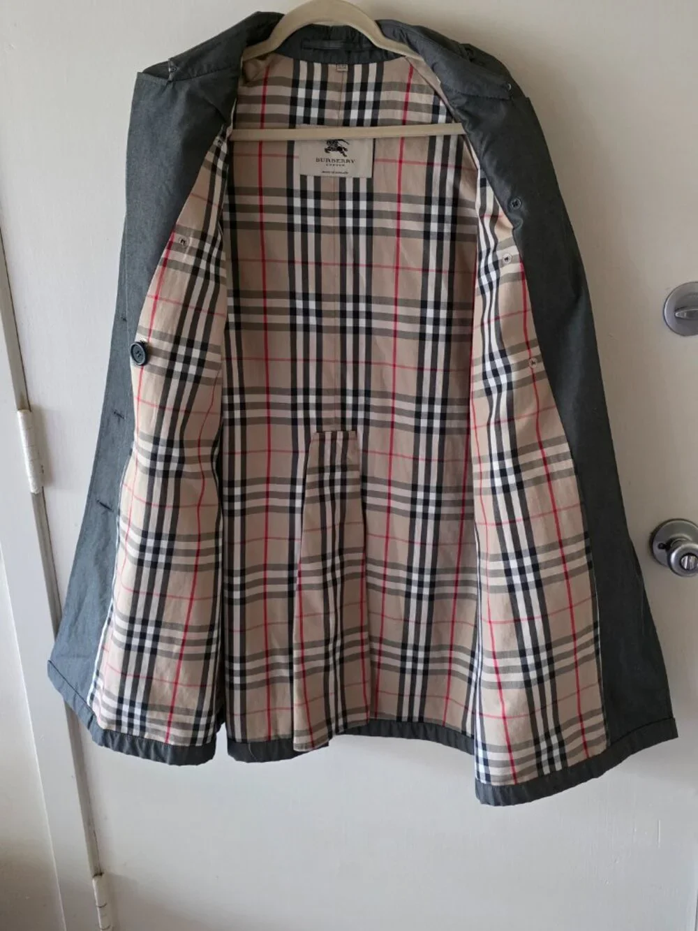 Burberry Gray Classic Trench Size 10 R, Excellent condition - Picture 3 of 16